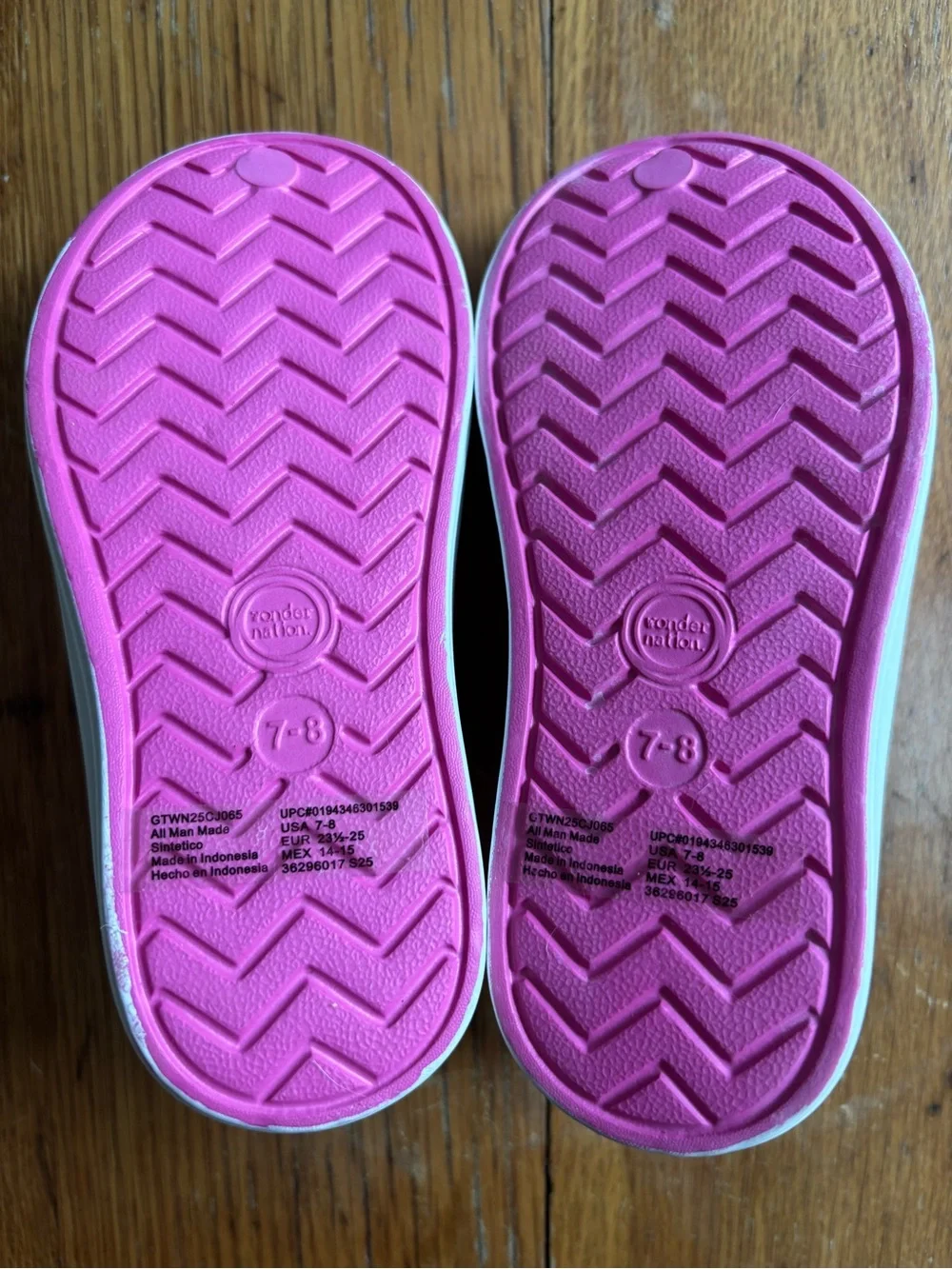 New Wonder Nation Size 7-8 Toddler Pink Slip-On Shoes